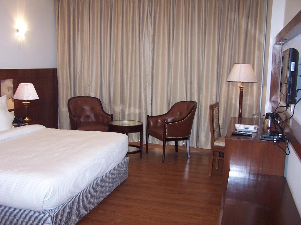 Lilywhite Hotel New Delhi Bilik gambar
